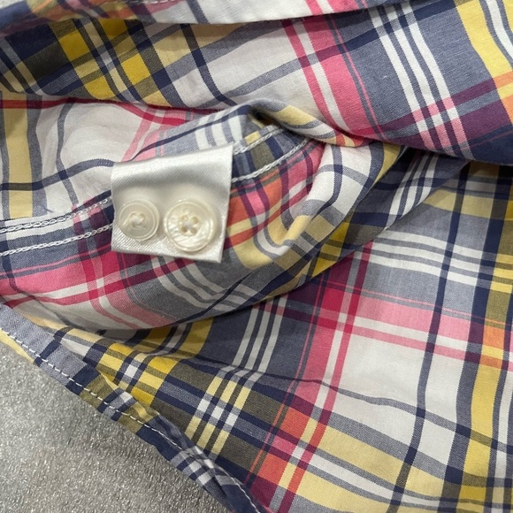 [L]]UNTUCKit Men's Plaid Button Down Shirt - Red, Yellow, Gray - Picture 7 of 7